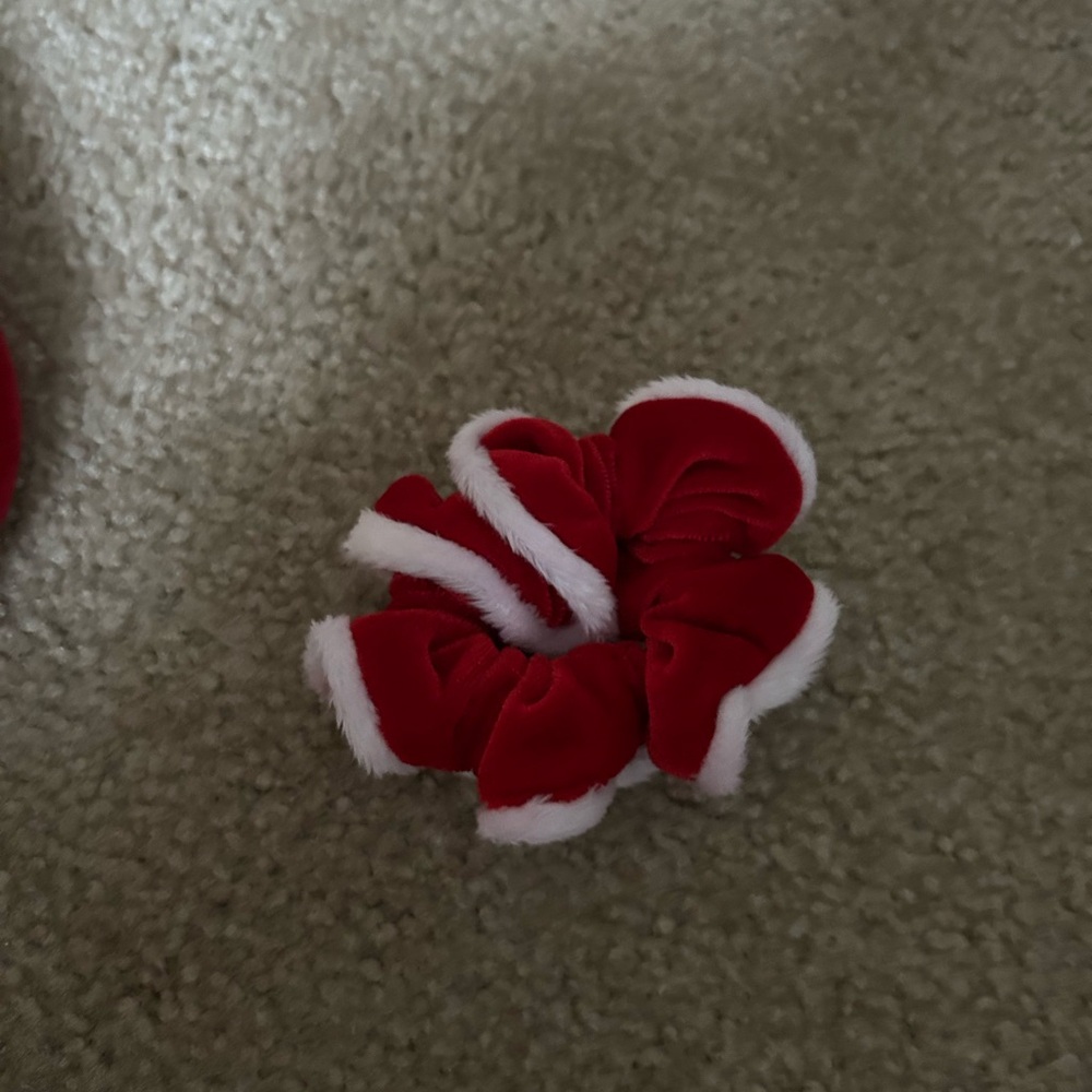 NWT Holiday Headband & Scrunchie - Picture 3 of 4